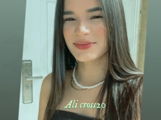 Ali_cross20