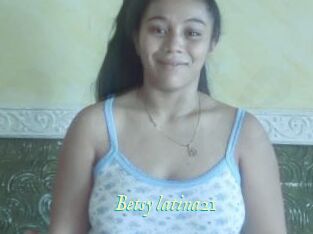 Betsy_latina21