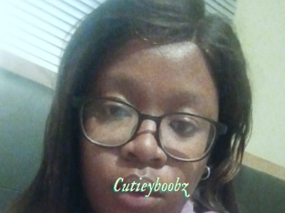 Cutieyboobz
