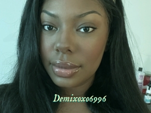 Demixoxo6996