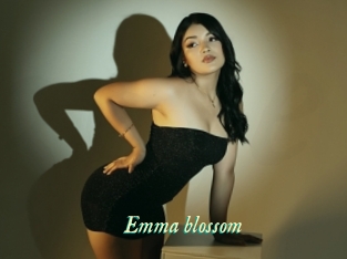 Emma_blossom