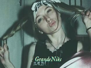 GrandeNiks