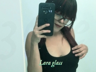 Lara_glass