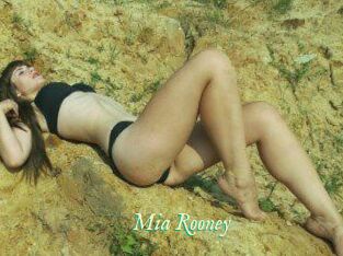 Mia_Rooney