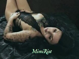 Mimi_Riot