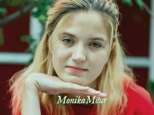 MonikaMour