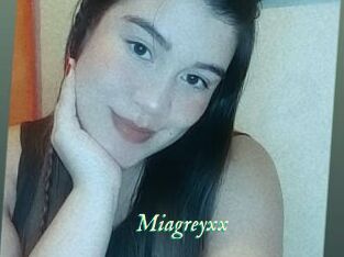 Miagreyxx