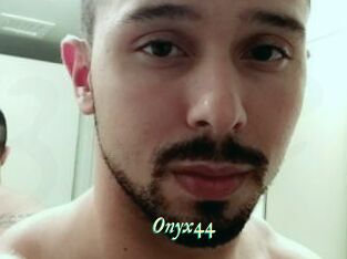 Onyx44