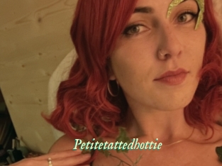 Petitetattedhottie