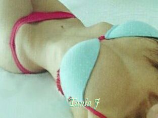 Tania_J