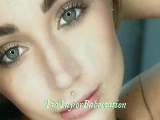 TiaTaylorBabestation