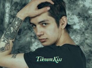 TiknomKiss