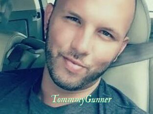 TommmyGunner