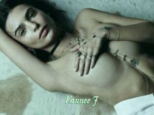 Vannee_J